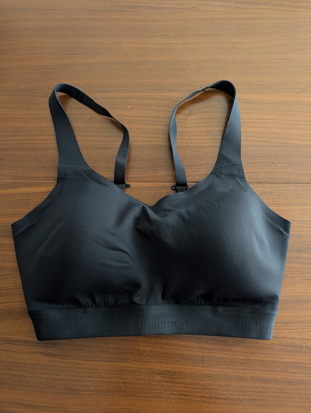 Lululemon Fine Form Sports Bra Black Size 32E Pre Owned